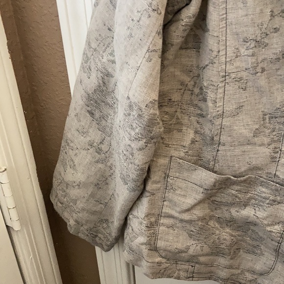 FINAL MARKDOWN Ladies’ Coldwater Creek Linen Blend Jacket (14) - Picture 2 of 4